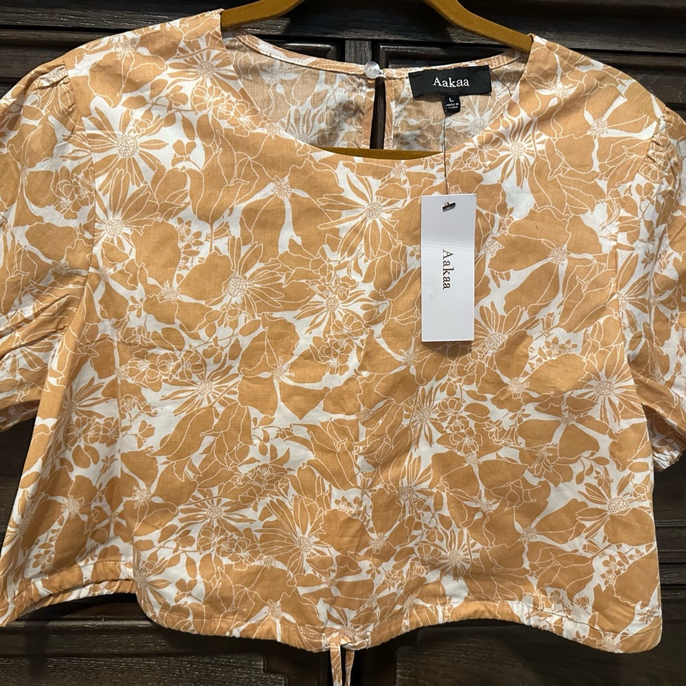 Aakaa Floral Beige Blouse